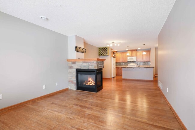 Building Photo - 15215 60th Ave N