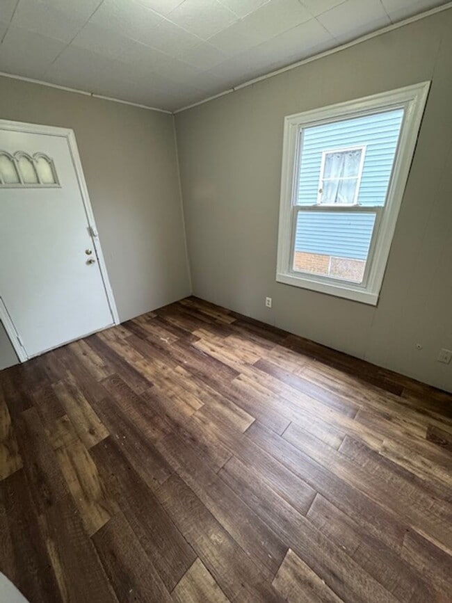 Building Photo - 4003 Reed St