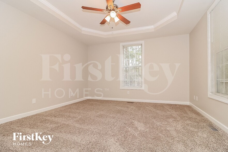 Building Photo - 218 Sweetbriar Ct