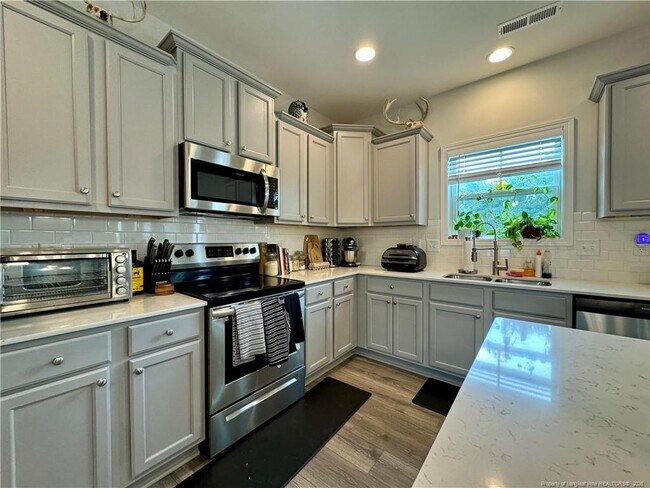 Building Photo - 1748 Stackhouse Dr