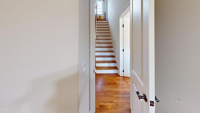 Building Photo - 9316 Shingle Oak Dr