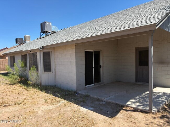 Building Photo - 10820 W Wagon Wheel Dr