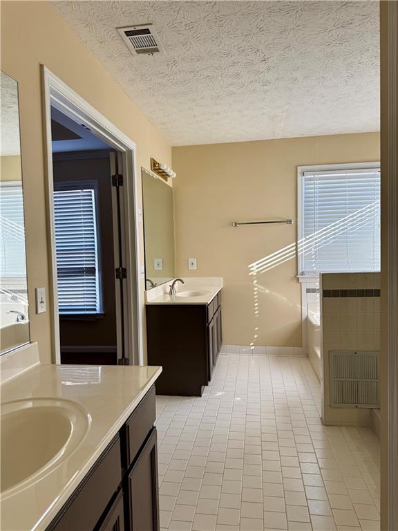 Building Photo - 5555 Cannonero Dr