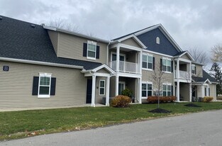 Building Photo - The Oaks at South Park