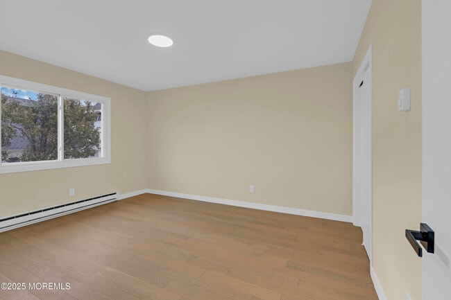 Building Photo - 114 3rd Ave