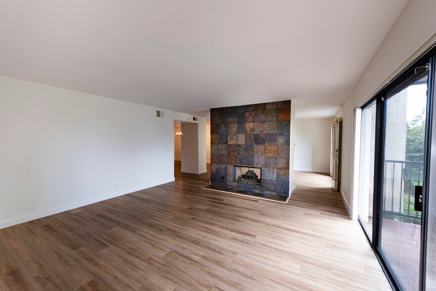 Building Photo - 2201 Via Carrillo