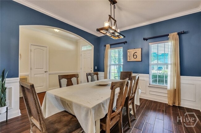 Building Photo - 106 Laurel Ln