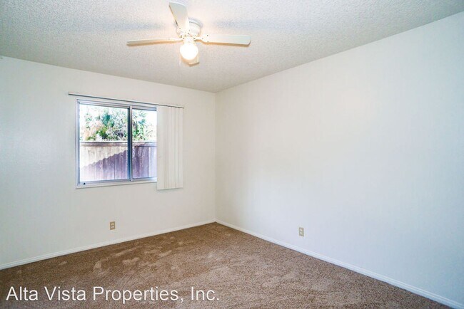Building Photo - 4 br, 2 bath House - 5404 Coral Reef Ave.