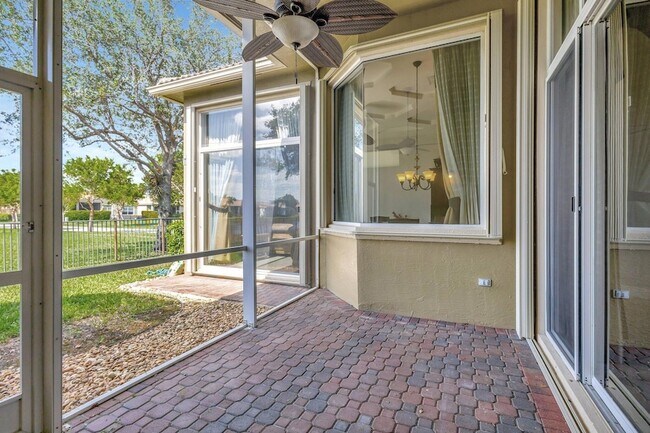 Building Photo - 9315 Via Classico W