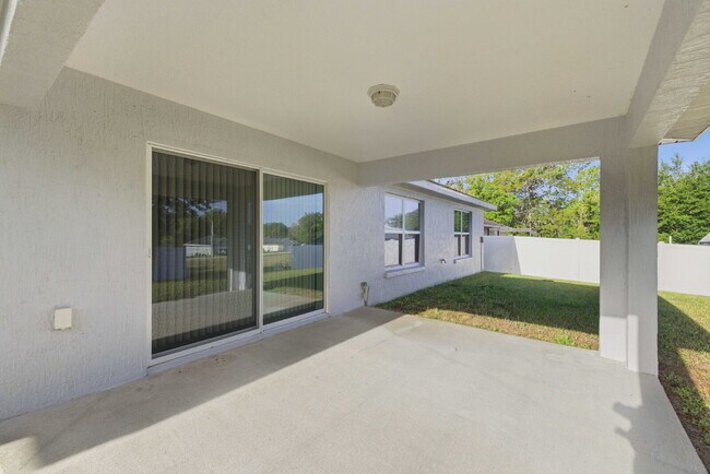 Building Photo - 3BR Summerfield Rental | Granite Kitchen | Covered Porch | $1,800 | Available Now