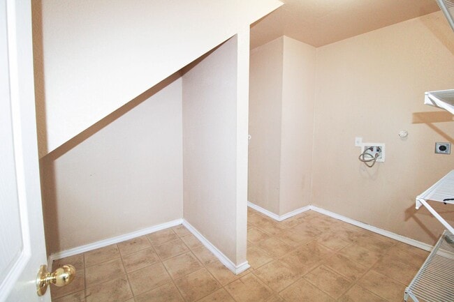 Building Photo - 126 Hallie Pass