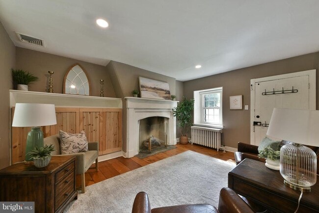 Building Photo - 966 Paige Ct