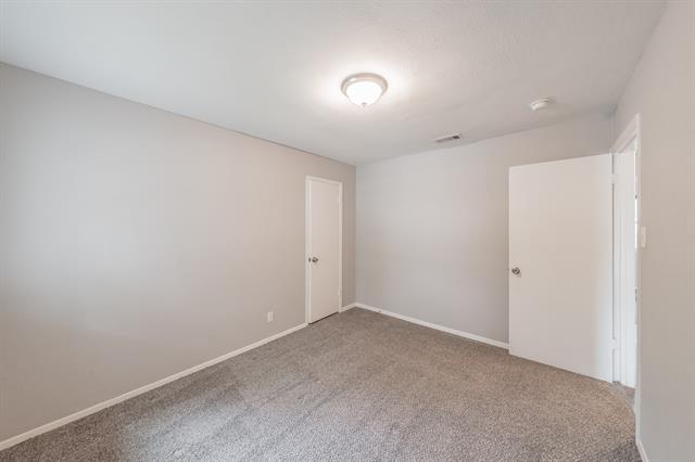 Building Photo - 5753 Saramac Dr