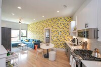 Building Photo - 1700 19th Ave S