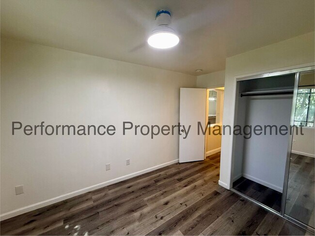 Building Photo - 10720 Anacostia Way