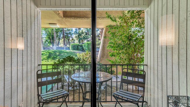 Building Photo - 2800 N Los Felices Rd