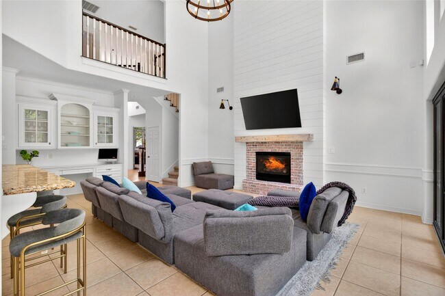 Building Photo - 10626 Crystal Cove Dr