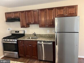 Building Photo - 7107 Donnell Pl