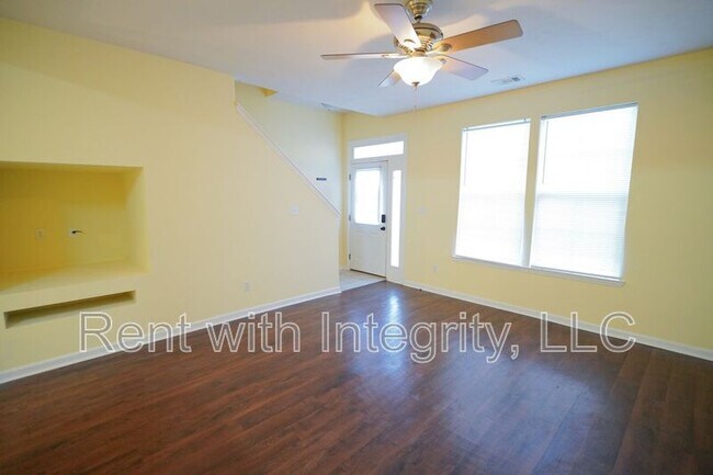 Building Photo - 3400 Old Bainbridge Rd