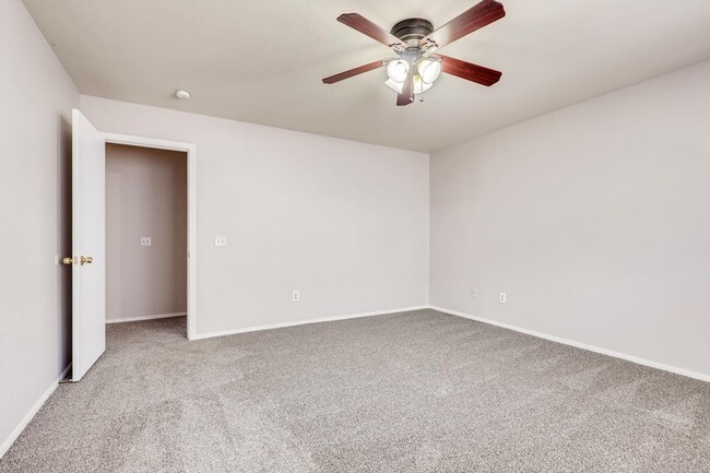 Building Photo - BEAUTIFUL 1 Story, 3 Bedroom 2 Bath Home Near Centennial Hills