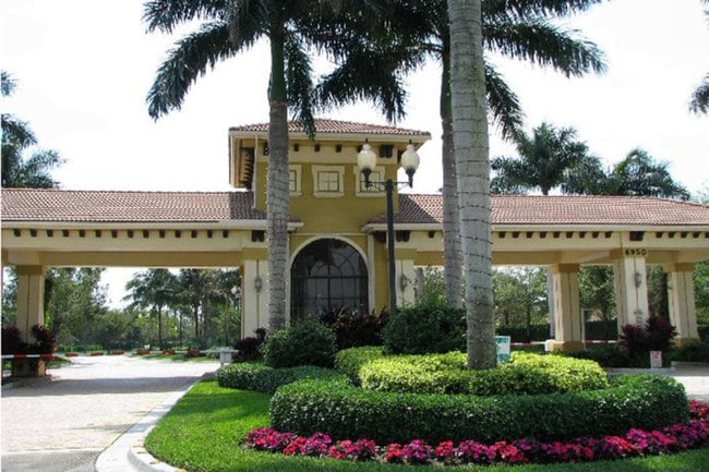 Building Photo - 6836 Adriano Dr