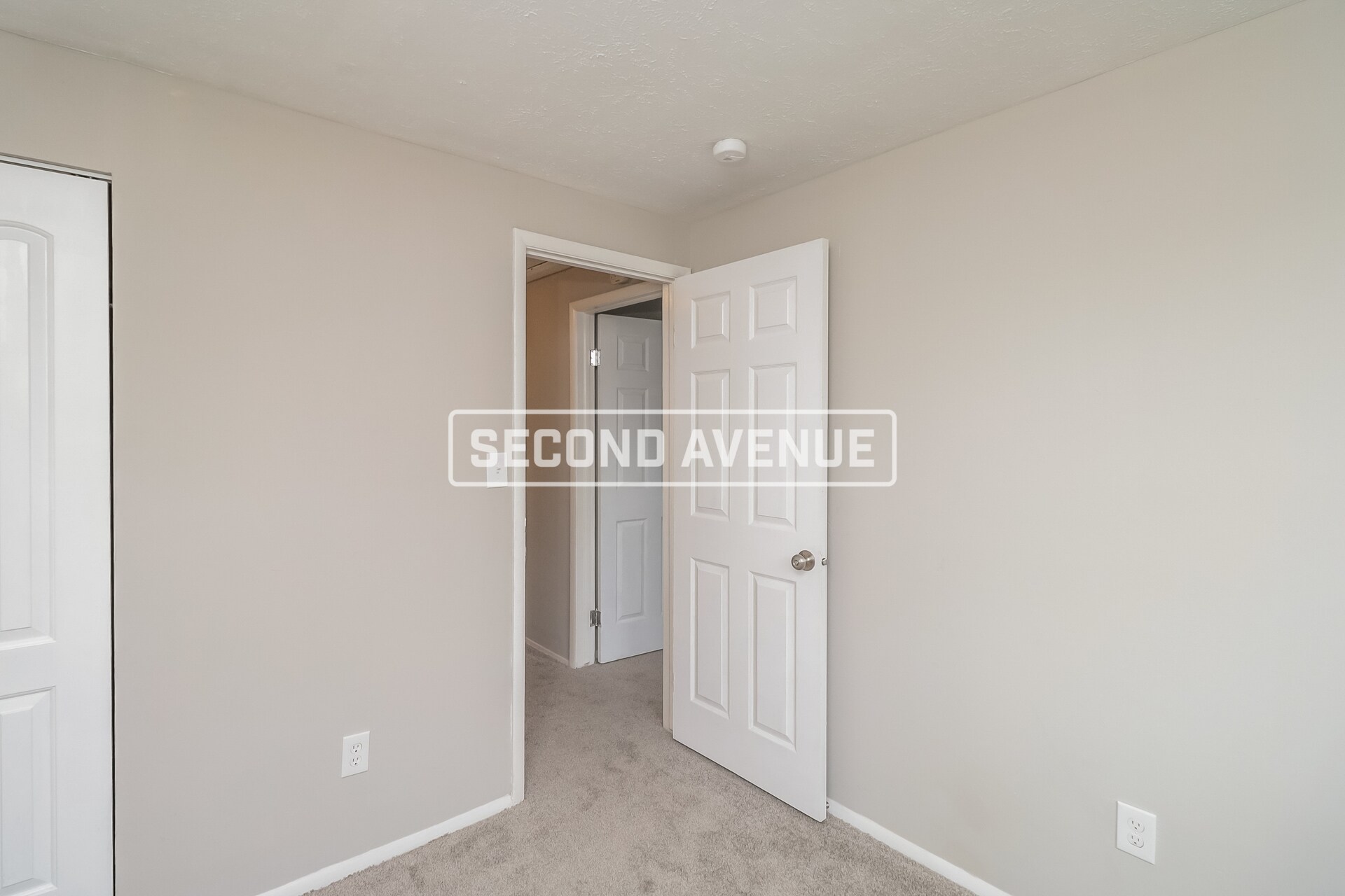 Building Photo - 564 Carnival Dr