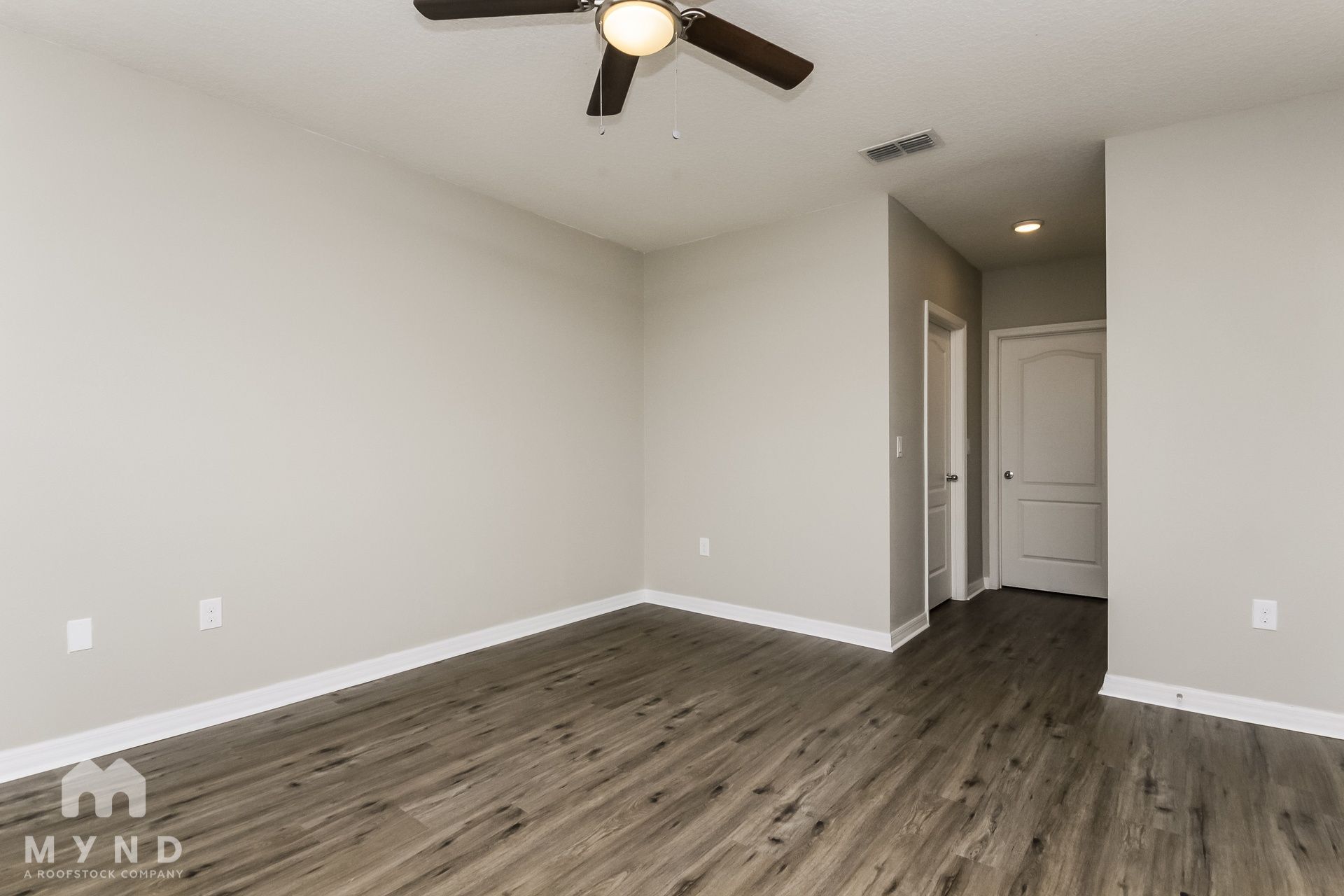 Building Photo - 1866 Green Dragon Dr