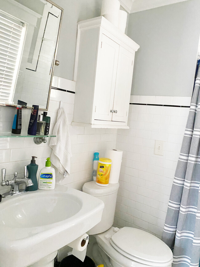 Downstairs Bedroom with Shower - 206 Calhoun St