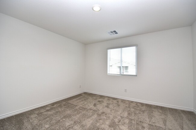 Building Photo - Brand New Build 3-Bedroom Townhome in Nort...