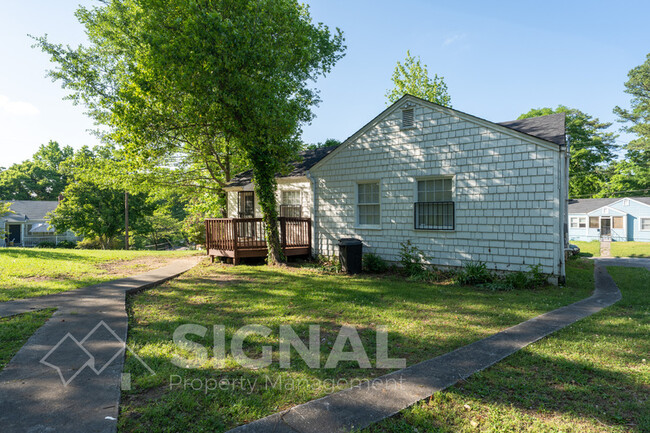 Building Photo - 768 79th Pl S