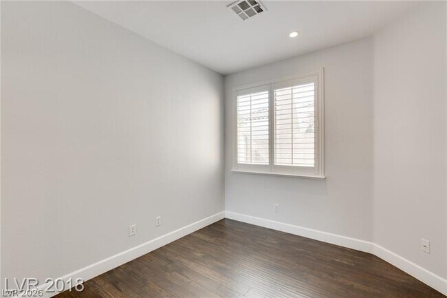 Building Photo - 5752 Murtiga Ct