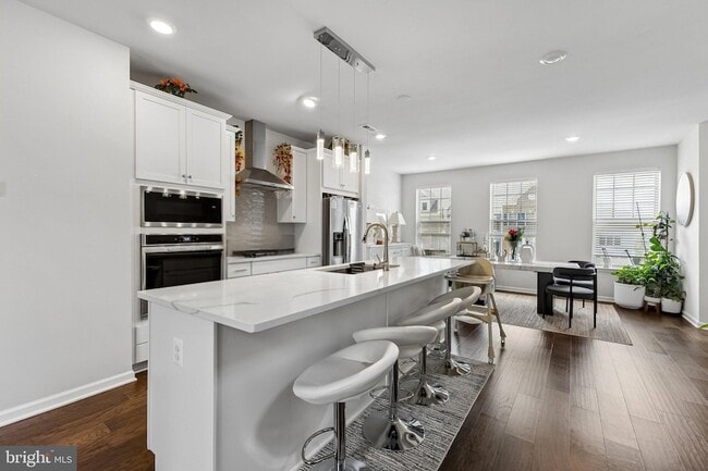 Building Photo - 9300 Barnes Lp