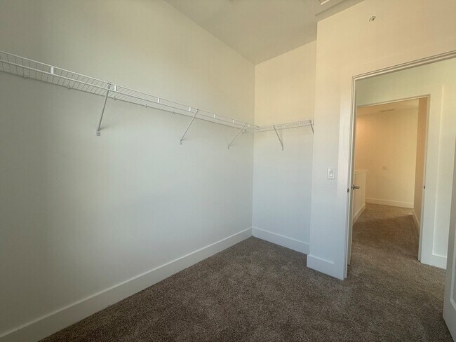 Building Photo - 1191 Gateway Ct