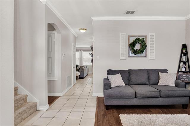 Building Photo - 2305 Orchid Dr
