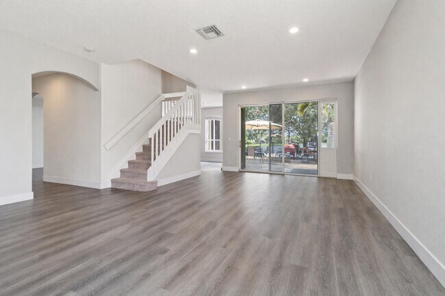 Building Photo - 4166 Wellington Shores Dr