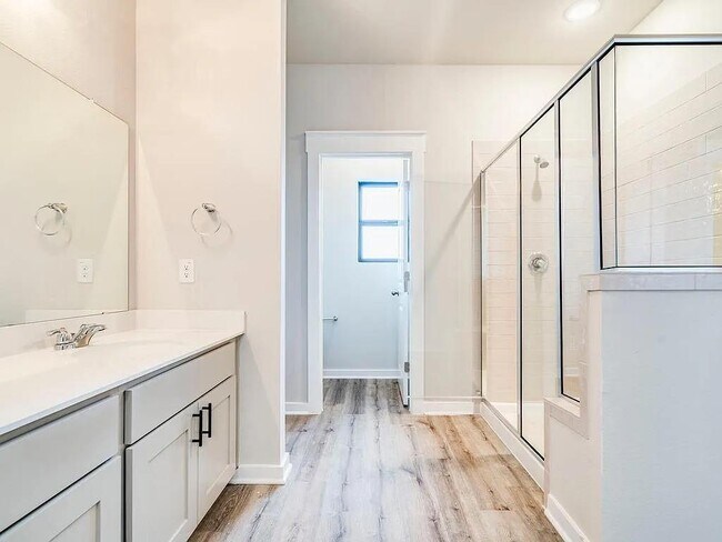 Building Photo - 515 Fieldwood Dr