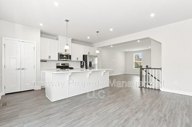 Building Photo - 126 Nathan Dr