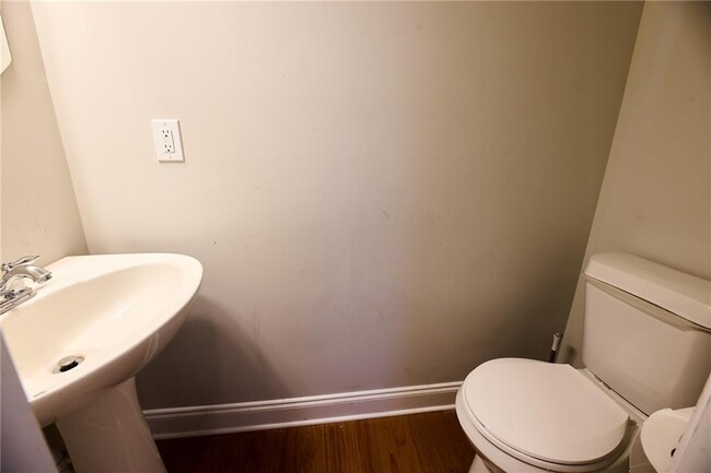 Building Photo - 5930 Falls Landing Dr