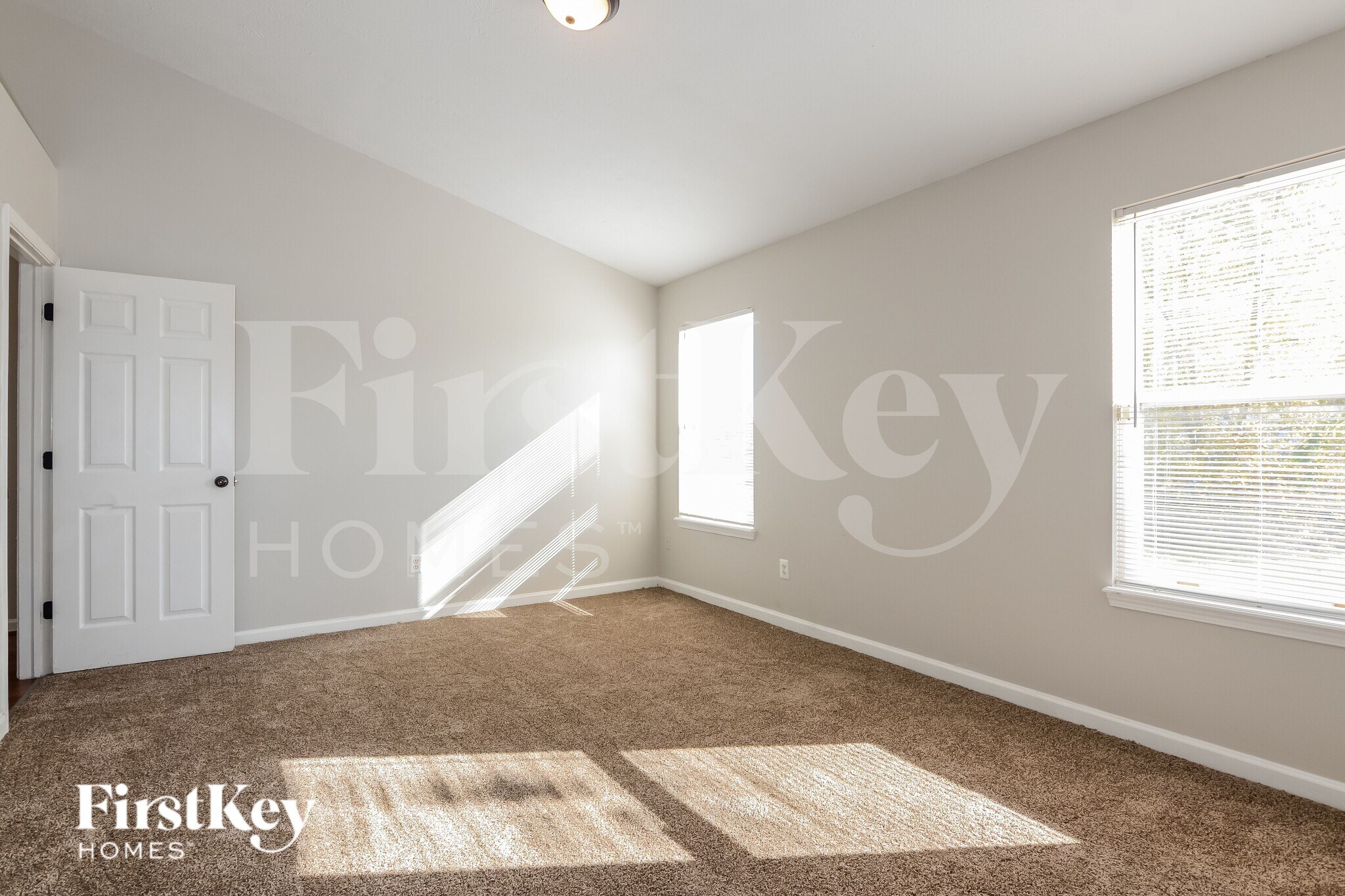 Building Photo - 3107 Crestwell Dr