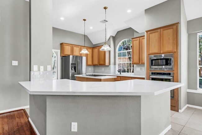 Building Photo - 34 Sparklewood Pl