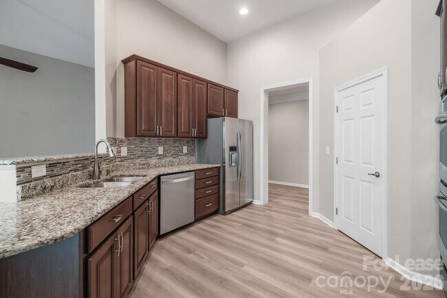 Building Photo - 3048 Arsdale Rd