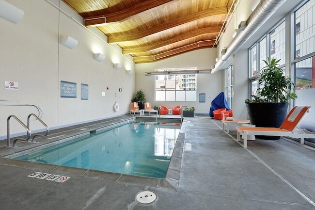 Building Photo - 901 S 2nd St