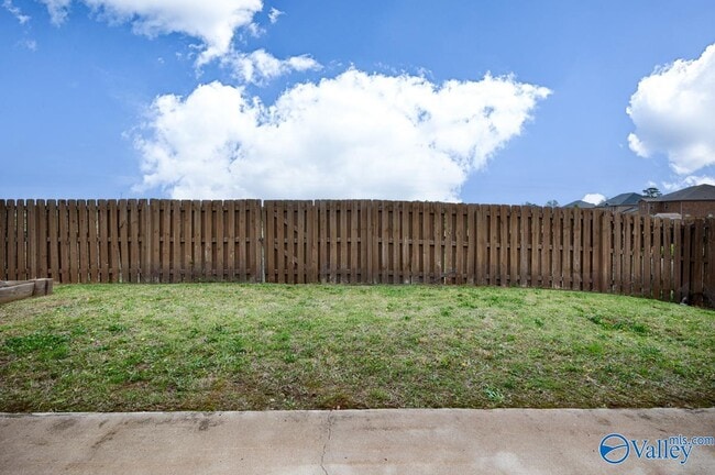 Building Photo - 29863 Thunderpaw Dr