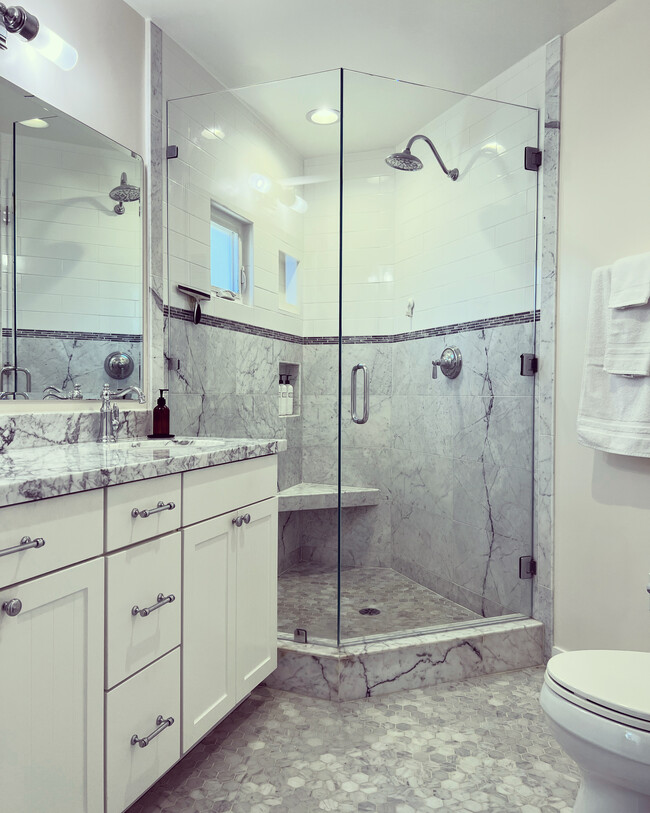 Master Bathroom - 1929 6th St