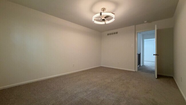 Building Photo - 4124 Salford Ct