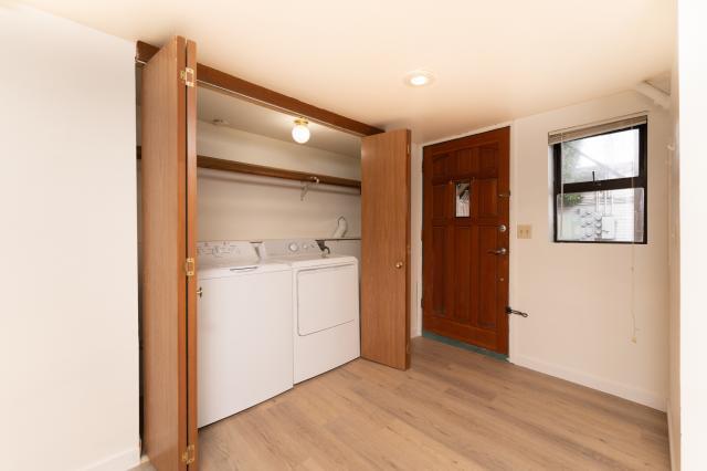 Building Photo - 2 bedroom in Seattle WA 98105