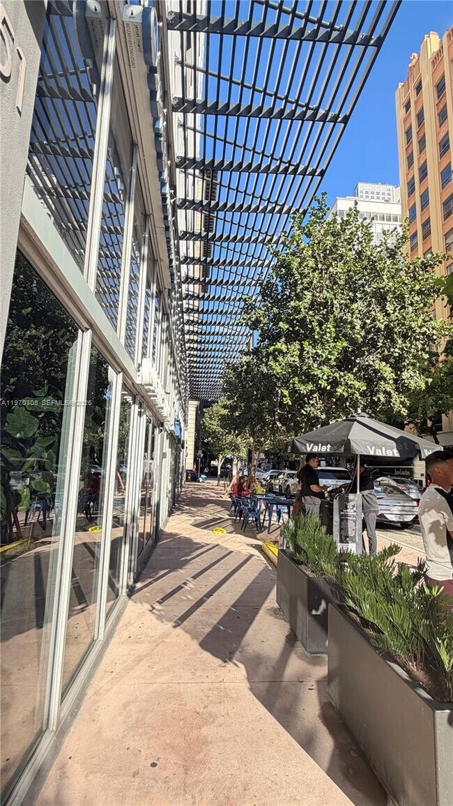 Building Photo - 151 SE 1st St