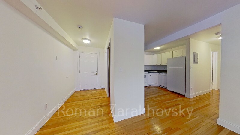 Building Photo - 8 Griggs St