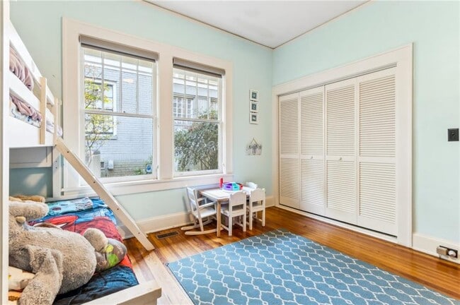 Building Photo - 901 Adair Ave NE