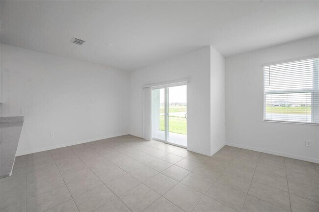 Building Photo - 9304 Bonita Mar Dr